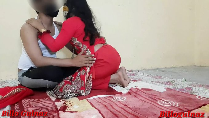 भारतीय सौतेला भाई नवविवाहित बहन की तंग गांड के साथ अपना रास्ता है