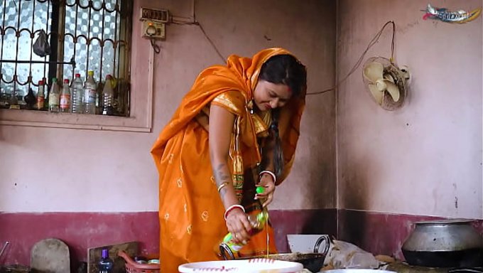 भाबी ने दो लंड से चुदते हुए अपने बूब्स हिला दिए